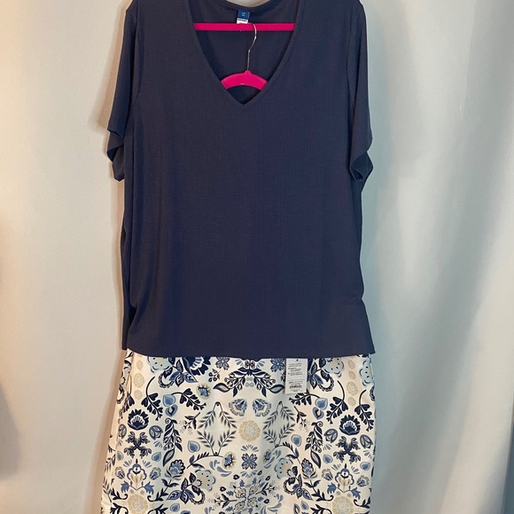 Super Cute Floral Skort w/ matching blouse, XXL and 18 - Picture 5 of 10